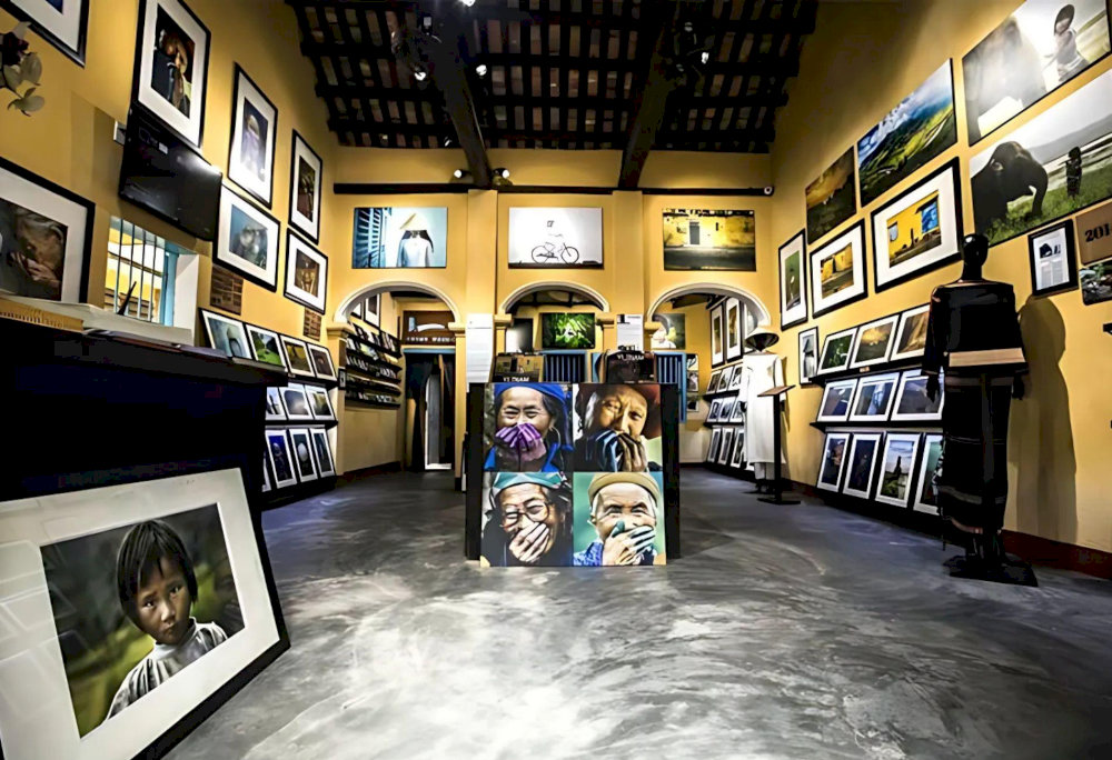 Immerse yourself in the world of artistic portraits, where cultural beauty is portrayed in the most authentic way